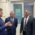 Без опасных контактов
